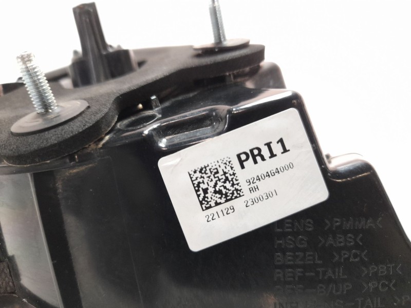 Recambio de piloto trasero derecho interior para hyundai i30 (pd) 1.4 cat referencia OEM IAM 92404G4000  