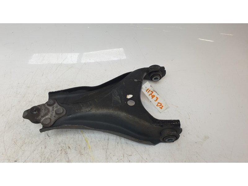 Recambio de brazo suspension delantero izquierdo para dacia duster ambiance 4x2 referencia OEM IAM 545011697R  
