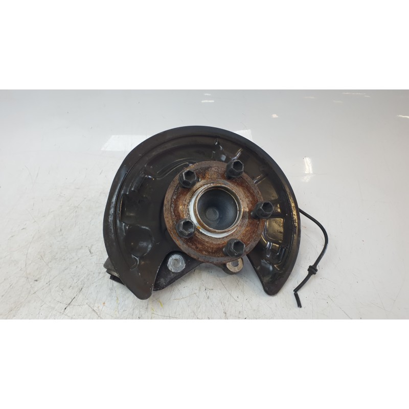 Recambio de mangueta trasera izquierda para mercedes-benz clase gla (w156) gla 200 cdi (156.908) referencia OEM IAM 2460306  