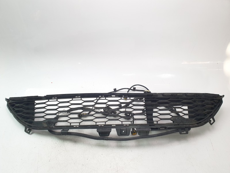 Recambio de rejilla delantera para dacia sandero iii 1.0 tce 90 eco-g referencia OEM IAM 601971468R  