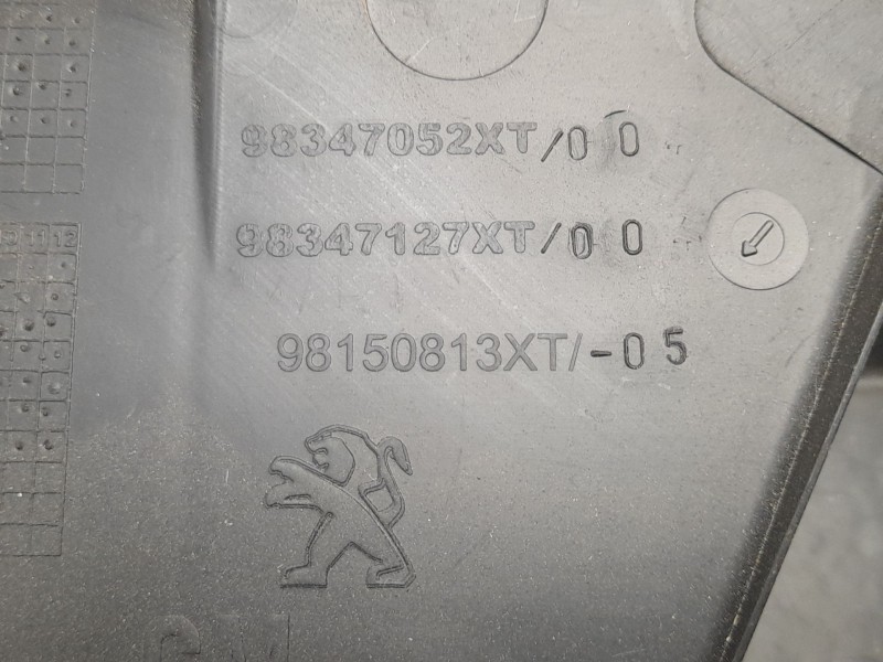 Recambio de torpedo para opel grandland x 120 aniversario referencia OEM IAM 98347052XT  