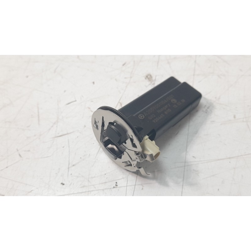 Recambio de amplificador de antena para mercedes-benz clase cla (w117) cla 200 cdi (117.308) referencia OEM IAM A2059051106  