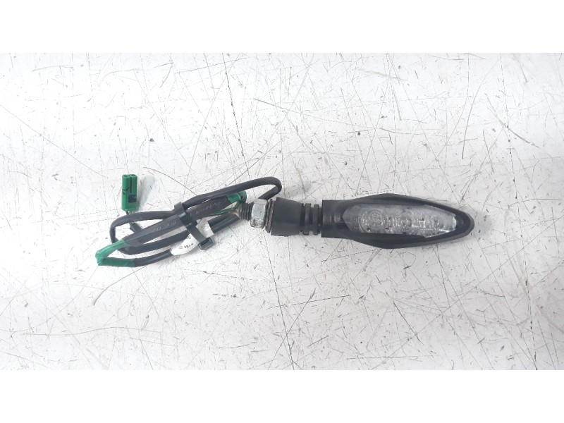 Recambio de piloto trasero derecho para ktm 125 duke 125 duke referencia OEM IAM 90514036100  