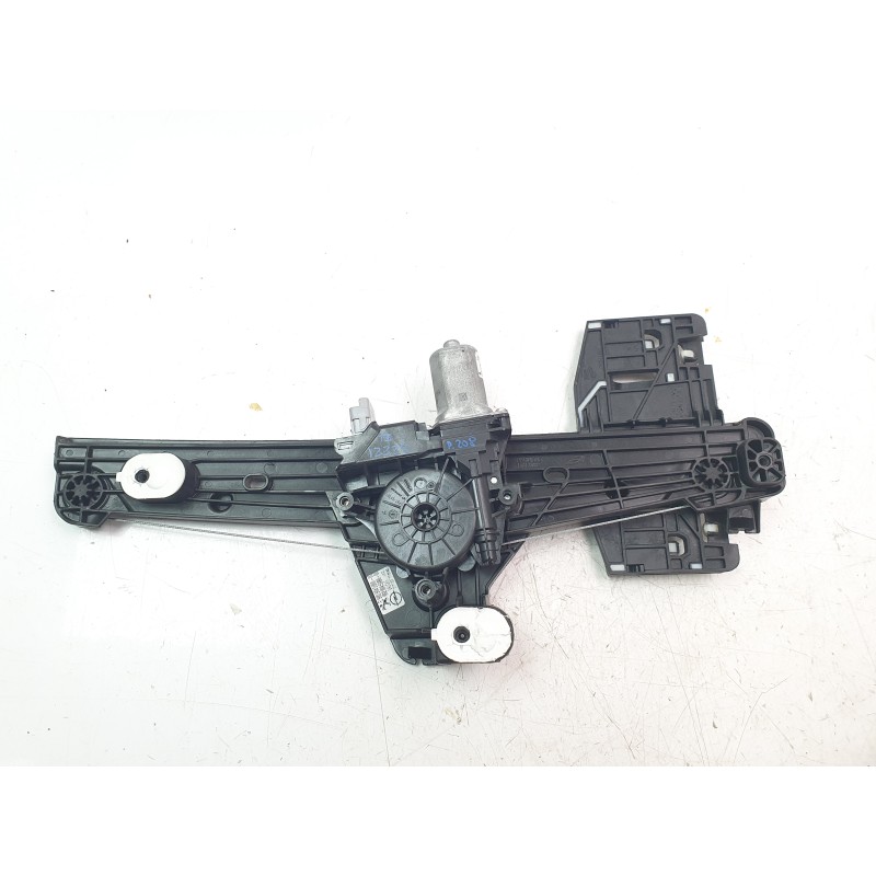 Recambio de elevalunas trasero izquierdo para peugeot 208 ii (ub_, up_, uw_, uj_) 1.2 puretech 100 referencia OEM IAM 9829045980