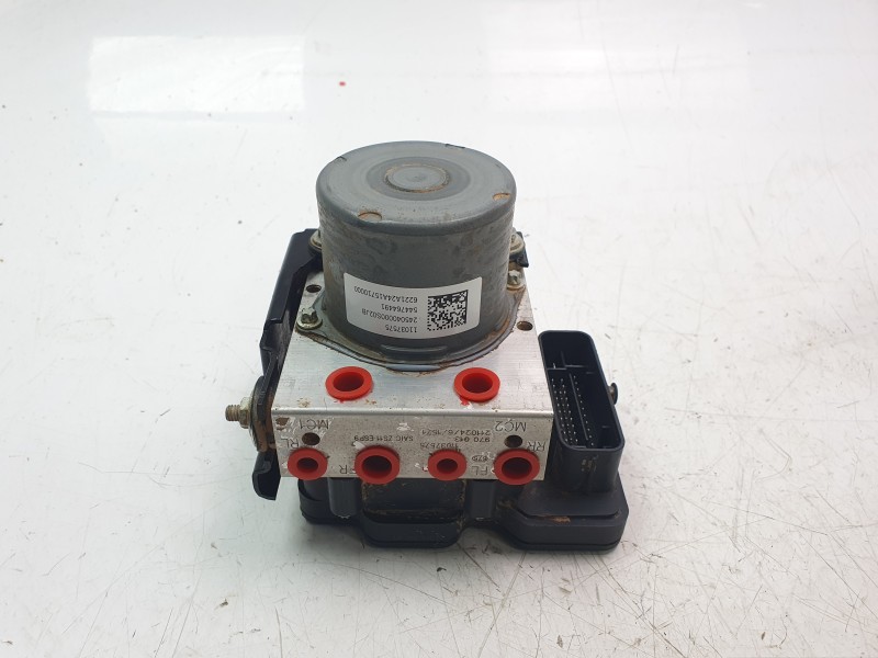Recambio de abs para mg zs luxury referencia OEM IAM 10360004  