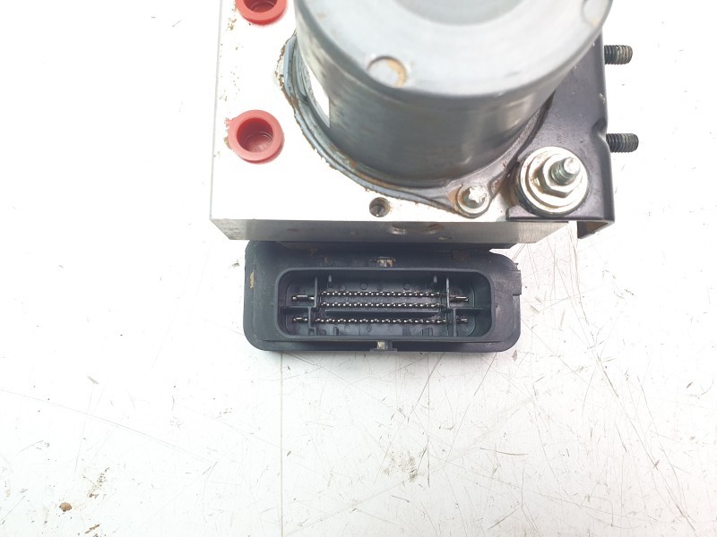 Recambio de abs para mg zs luxury referencia OEM IAM 10360004  