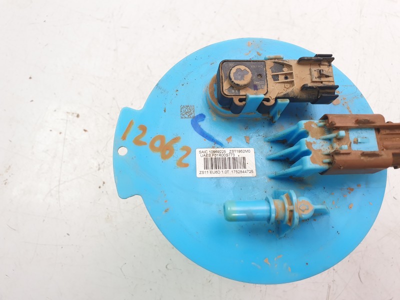 Recambio de bomba combustible para mg zs luxury referencia OEM IAM 10232353  