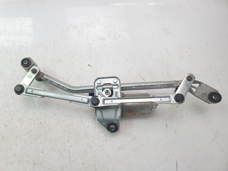 Recambio de motor limpia delantero para mg zs luxury referencia OEM IAM 10234228  