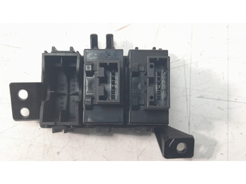 Recambio de interruptor para nissan 350 z (z33) 3.5 v6 cat referencia OEM IAM 25530AX600  
