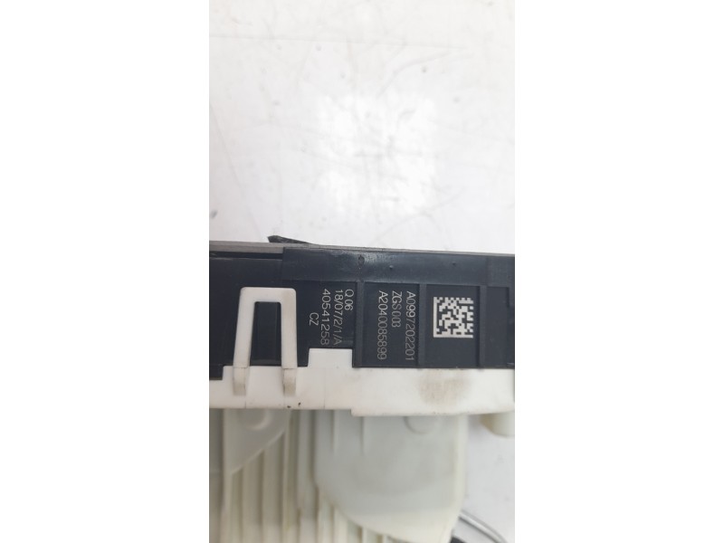 Recambio de cerradura puerta delantera derecha para mercedes-benz clase cla (w117) cla 200 cdi (117.308) referencia OEM IAM A204