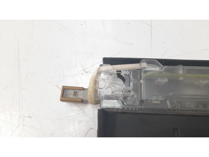 Recambio de luz central de freno para nissan 350 z (z33) 3.5 v6 cat referencia OEM IAM 28663712  