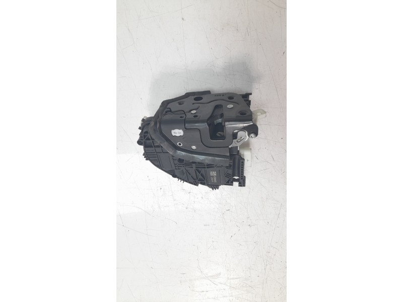 Recambio de cerradura puerta delantera derecha para audi a4 b9 (8w2, 8wc) 2.0 tdi referencia OEM IAM 8X1837016E  