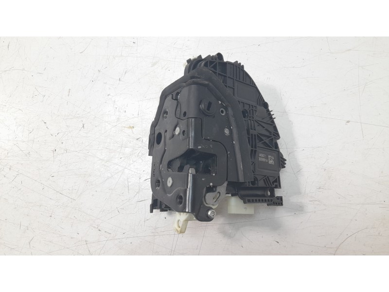 Recambio de cerradura puerta trasera izquierda para audi a4 b9 (8w2, 8wc) 2.0 tdi referencia OEM IAM 8X0839015G  