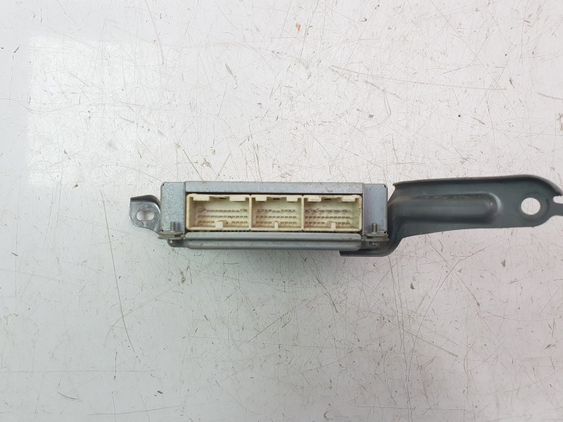 Recambio de modulo electronico para toyota hilux (kun) 3.0 turbodiesel referencia OEM IAM 8953071430  