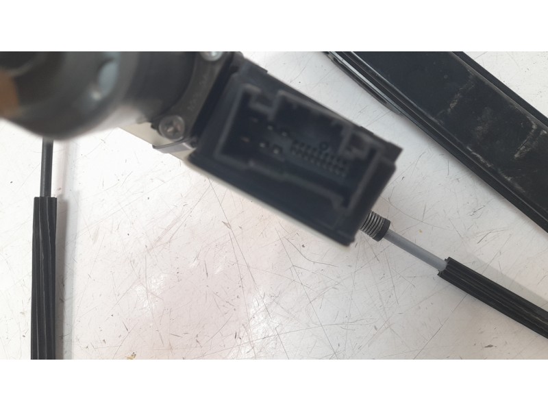 Recambio de elevalunas delantero izquierdo para seat arona fr referencia OEM IAM 6F9837461D  