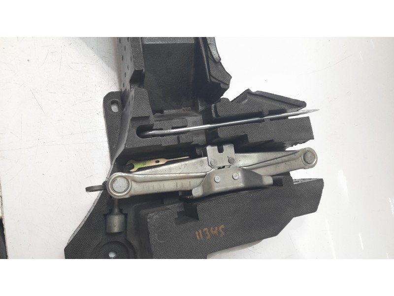 Recambio de herramientas para nissan 350 z (z33) 3.5 v6 cat referencia OEM IAM 84985CD000  