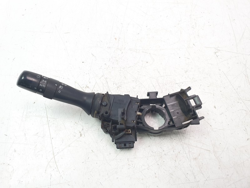 Recambio de mando luces para toyota hilux (kun) 3.0 turbodiesel referencia OEM IAM 17F066  