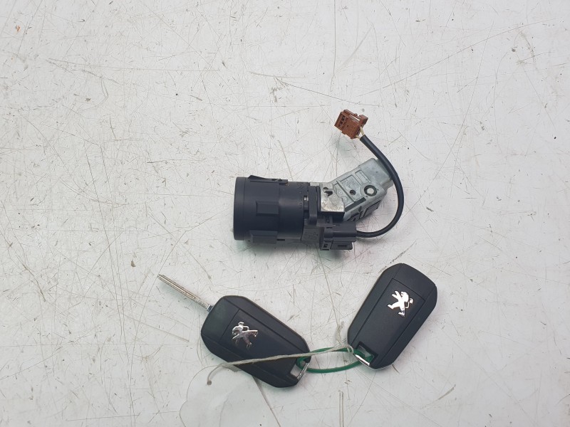 Recambio de conmutador de arranque para peugeot 3008 allure referencia OEM IAM 9663123380  