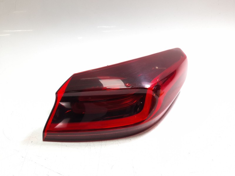 Recambio de piloto trasero derecho para kia xceed (cd) 1.0 t-gdi referencia OEM IAM 92402J7350  