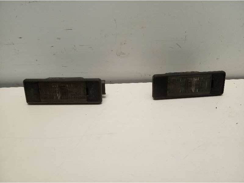 Recambio de piloto matricula para nissan pathfinder (r51) 2.5 dci diesel cat referencia OEM IAM 9635678580  