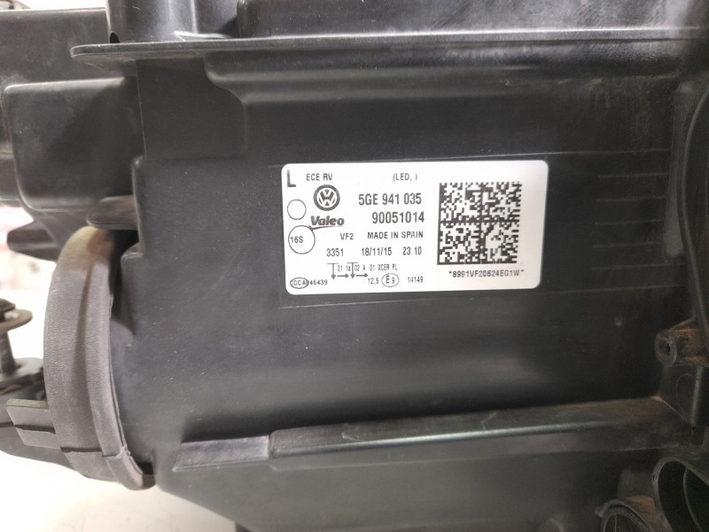 Recambio de faro izquierdo para volkswagen golf vii lim. gte referencia OEM IAM 5GE941035  