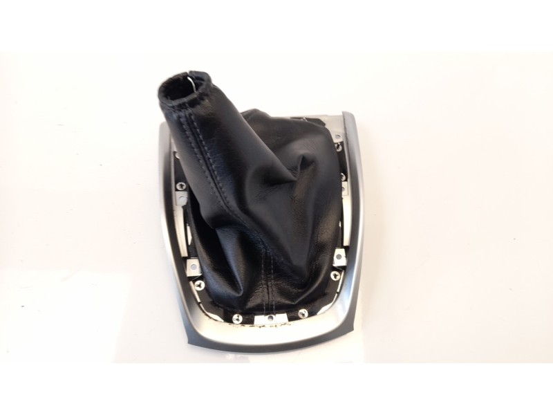 Recambio de guarnecidos palanca cambio para nissan x-trail (t32) 1.6 dci turbodiesel cat referencia OEM IAM 969354CC0A  