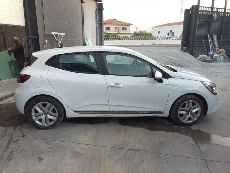 renault clio v (b7_) del año 2020