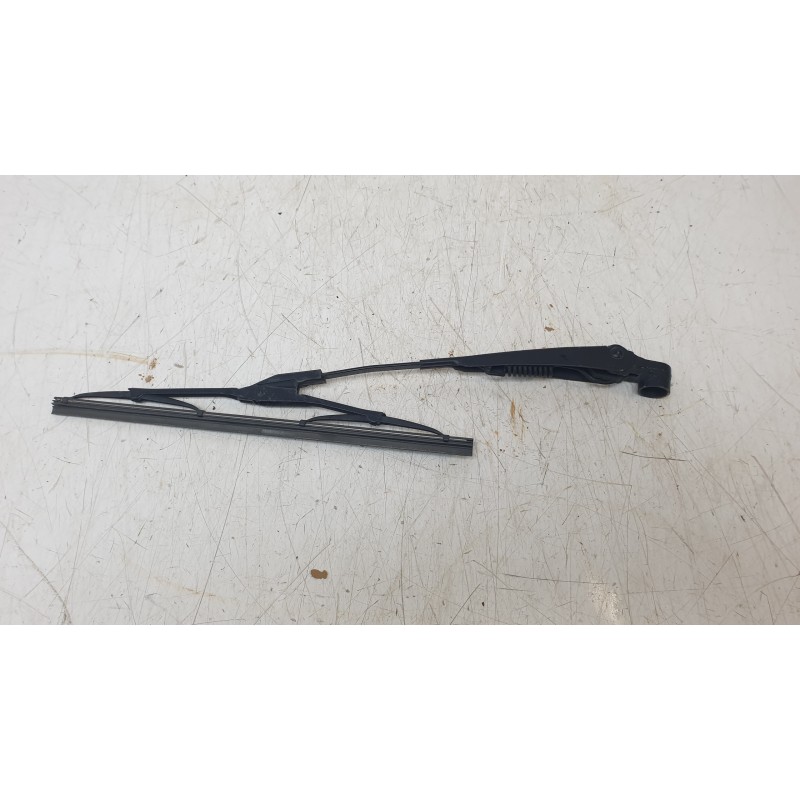 Recambio de brazo limpia trasero para land rover range rover evoque (l538) 2.2 d 4x4 referencia OEM IAM LR043869  