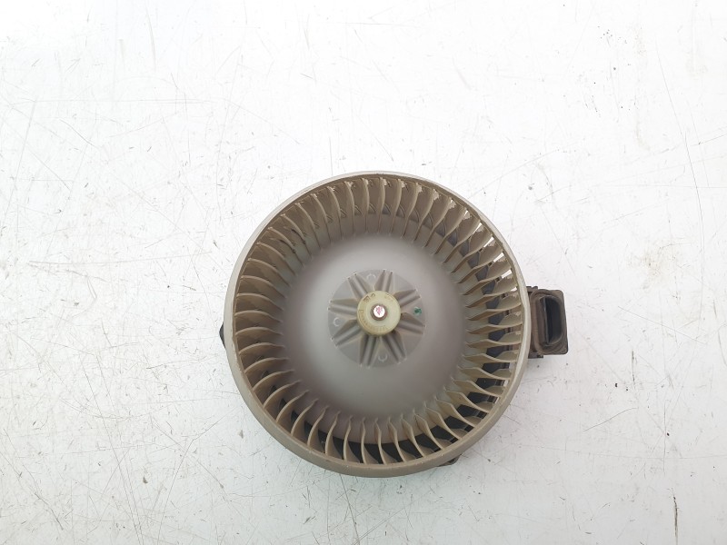 Recambio de ventilador calefaccion para toyota hilux (kun) 3.0 turbodiesel referencia OEM IAM 8710302470  