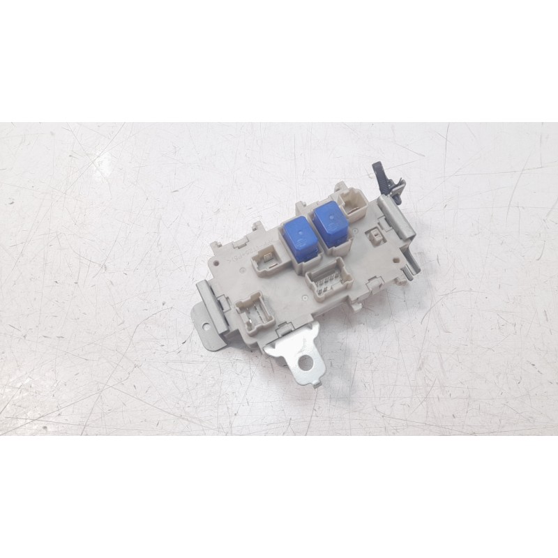 Recambio de caja reles / fusibles para nissan 350 z (z33) 3.5 v6 cat referencia OEM IAM 24350AM600  