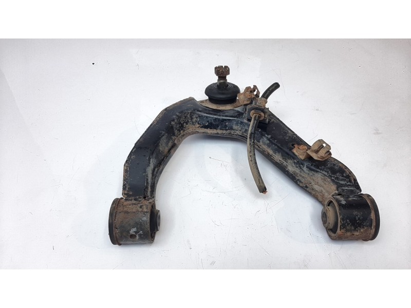 Recambio de brazo suspension superior delantero derecho para mitsubishi montero (v60/v70) 3.2 di-d cat referencia OEM IAM MR4967