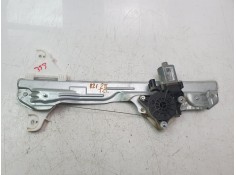 ELEVALUNAS TRASERO DERECHO 83404J9000 