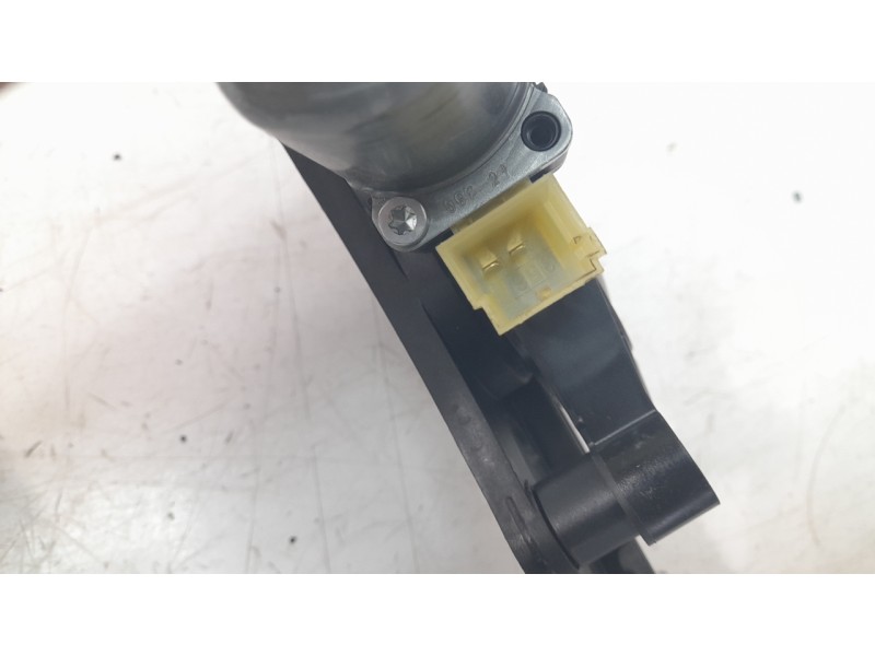 Recambio de elevalunas trasero izquierdo para audi a4 b9 (8w2, 8wc) 2.0 tdi referencia OEM IAM 8W0839461  