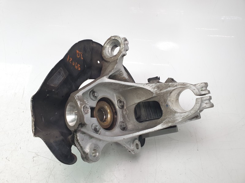 Recambio de mangueta delantera izquierda para mercedes-benz cla (c118) cla 200 4-matic (118.388) referencia OEM IAM 2473320700  
