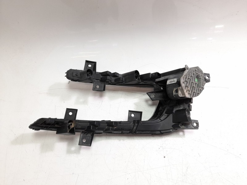 Recambio de piloto delantero derecho para volkswagen golf vii lim. gte referencia OEM IAM 5GE941056B  