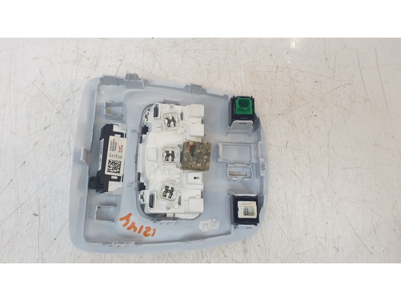 Recambio de luz interior para peugeot 308 ii (lb_, lp_, lw_, lh_, l3_) 1.2 thp 110 referencia OEM IAM 9677821577  