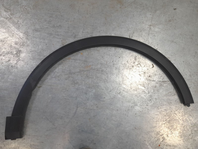 Recambio de aletin delantero derecho para mg zs luxury referencia OEM IAM 10252368  