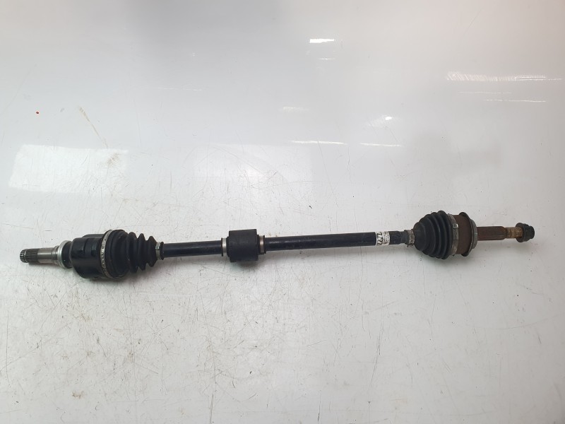 Recambio de transmision delantera derecha para toyota yaris hybrid active referencia OEM IAM 434100D660  T97268