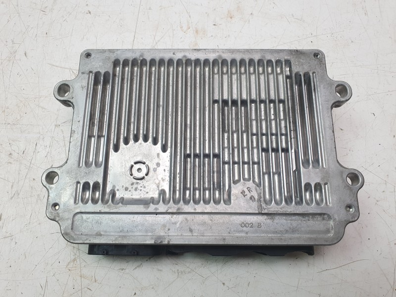 Recambio de centralita motor uce para mazda cx-5 luxury 2wd referencia OEM IAM SH1218881A  
