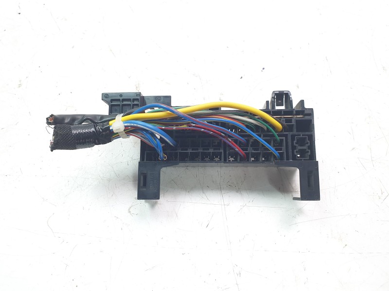 Recambio de caja reles / fusibles para mazda cx-5 luxury 2wd referencia OEM IAM KD4566730  