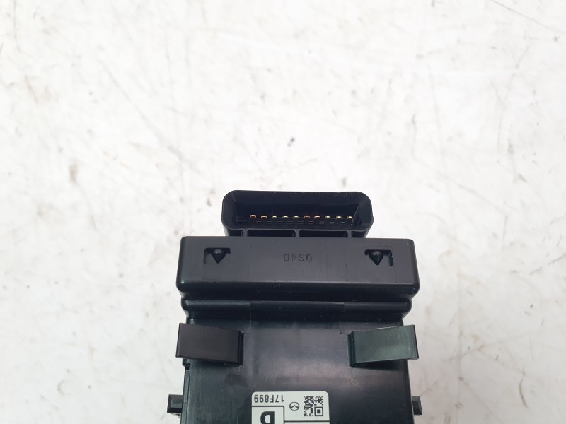 Recambio de mando limpia para mazda cx-5 luxury 2wd referencia OEM IAM KD4717F899  