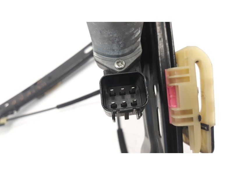 Recambio de elevalunas delantero derecho para land rover evoque 2.0 turbo cat referencia OEM IAM BJ3223200AE  