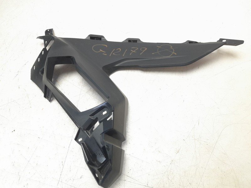 Recambio de moldura para bmw f 900 gs adventure 895 cm3 referencia OEM IAM 46638569699  