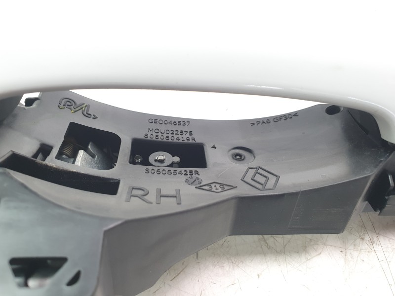 Recambio de maneta exterior trasera derecha para renault captur ii (hf_) tce 160 (hfn1) referencia OEM IAM 806060419R  