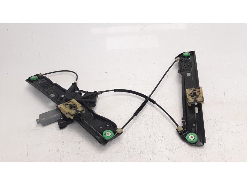 Recambio de elevalunas delantero derecho para land rover evoque 2.0 turbo cat referencia OEM IAM BJ3223200AE  