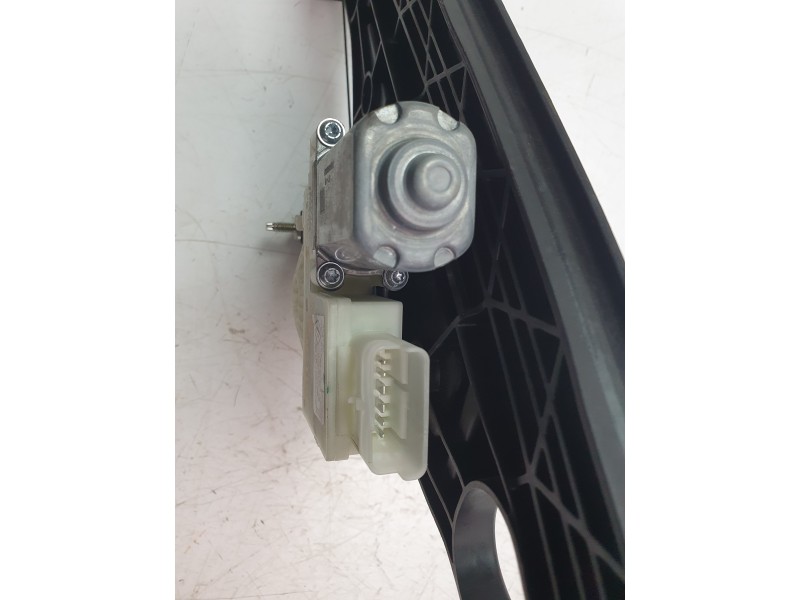 Recambio de elevalunas trasero derecho para renault captur ii (hf_) tce 160 (hfn1) referencia OEM IAM 827209371R  