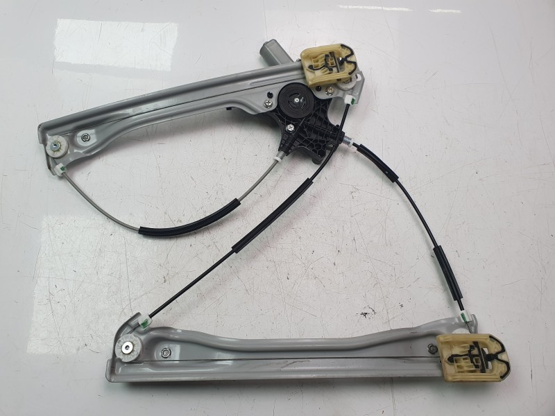 Recambio de elevalunas delantero izquierdo para opel insignia b grand sport (z18) 2.0 (68) referencia OEM IAM A2C7384351400  