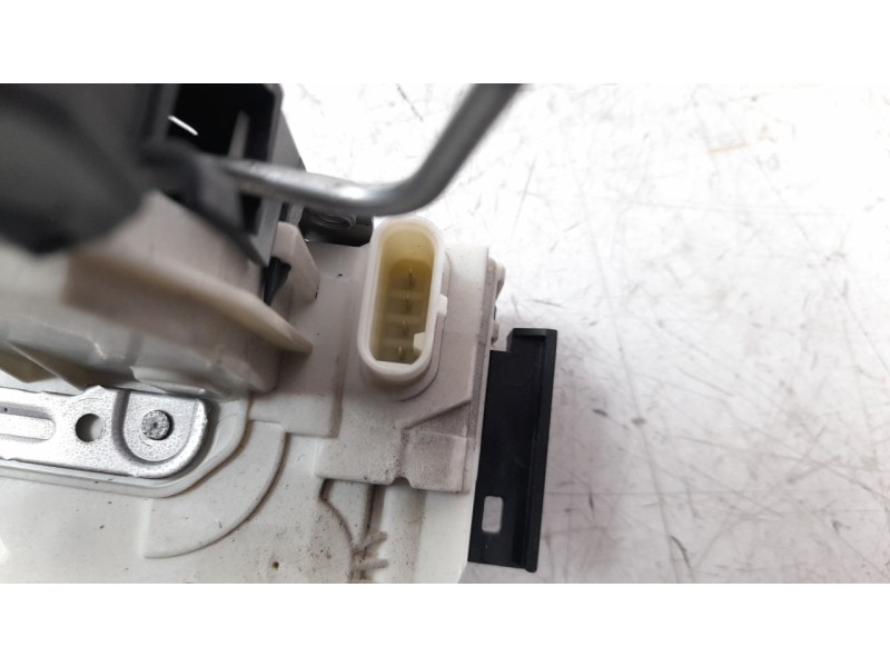 Recambio de cerradura puerta trasera izquierda para mercedes-benz clase b (w246) b 200 cdi be (246.201) referencia OEM IAM A2047