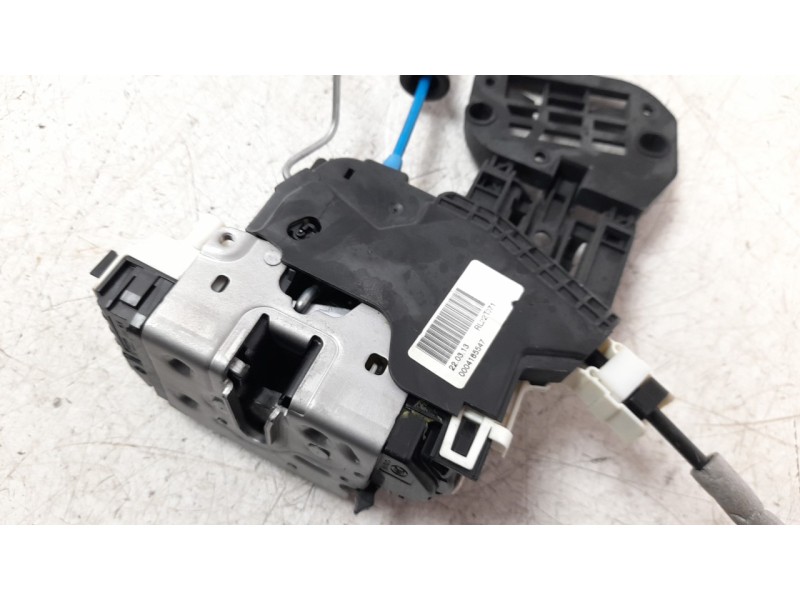 Recambio de cerradura puerta trasera izquierda para mercedes-benz clase b (w246) b 200 cdi be (246.201) referencia OEM IAM A2047