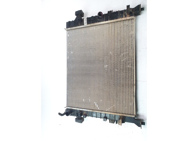 Recambio de radiador agua para mg zs luxury referencia OEM IAM 12464643  